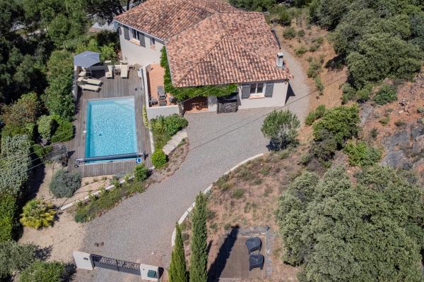 Vrijstaande luxe villa in centrum Caunes-Minervois met zwembad - thumbnail 1