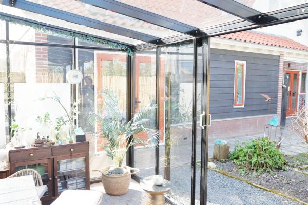 Sfeervol vakantiehuis in hartje Tuitjenhorn, 240m van het centrum - thumbnail 4