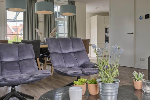 Luxe vrijstaande villa met sauna op 350m van het strand in Colijnsplaat - thumbnail 4