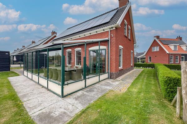 Luxe villa aan Zeeuwse kust met sauna, spabad en tuin - 10 pers - thumbnail 1