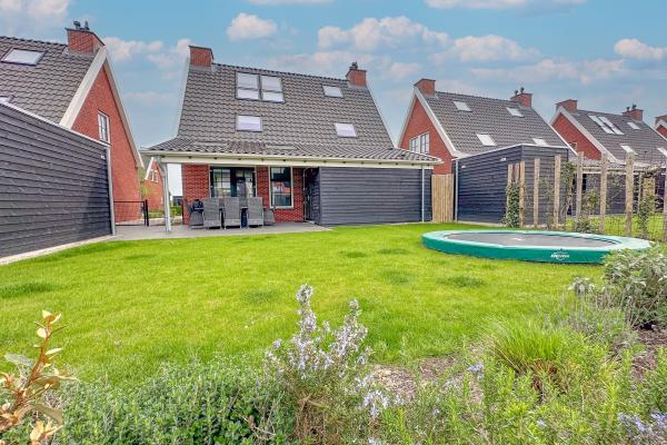 Luxe villa met sauna en spabad, 500m van het strand in Colijnsplaat - thumbnail 1