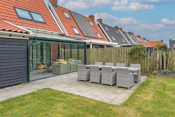 8-persoons vrijstaand vakantiehuis in Colijnsplaat op 500m van zee - thumbnail 1