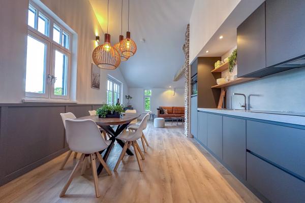 Luxe vrijstaand vakantiehuis met hottub in groene omgeving bij Breda - thumbnail 4