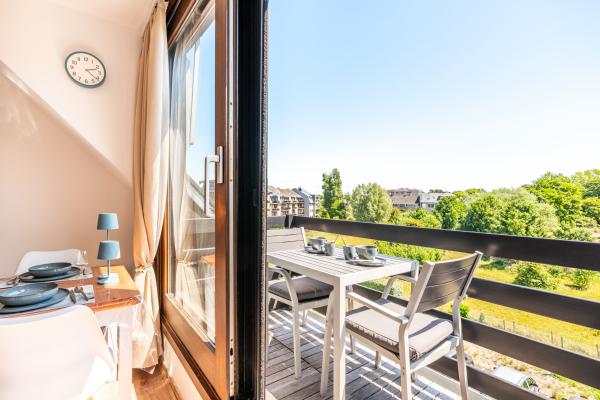 Op 700 m van zee: modern 2-persoons appartement in centrum Koksijde - thumbnail 2