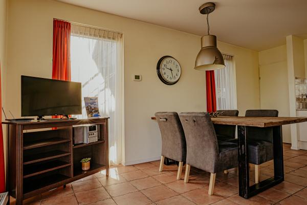 Watervrij appartement op begane grond aan het Uitgeestermeer – 90m² - thumbnail 6