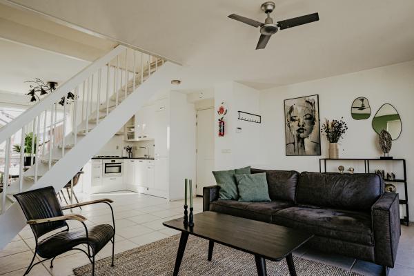 Modern waterappartement met vrij uitzicht in Uitgeest, 170m van centrum - thumbnail 4