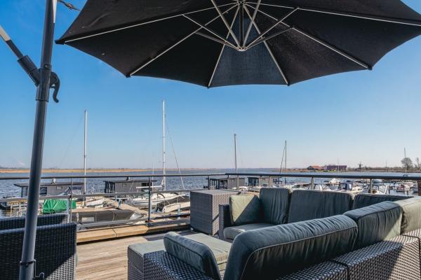 Modern waterappartement met vrij uitzicht in Uitgeest, 170m van centrum - thumbnail 2