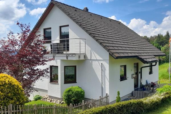 Licht penthouse met balkon, eigen tuin & BBQ aan de skipiste in Herrischried - thumbnail 1