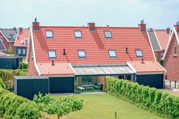 Wellnessvilla met sauna en tuin op 500m van het strand in Colijnsplaat - thumbnail 1