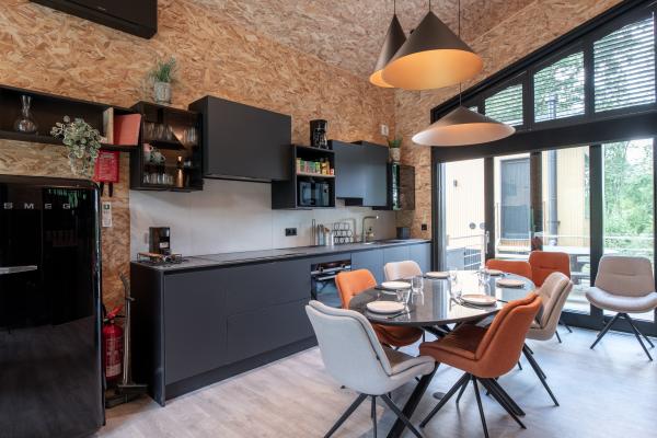 Designwoning met wellness in de bossen bij Biron, 8 personen - thumbnail 5