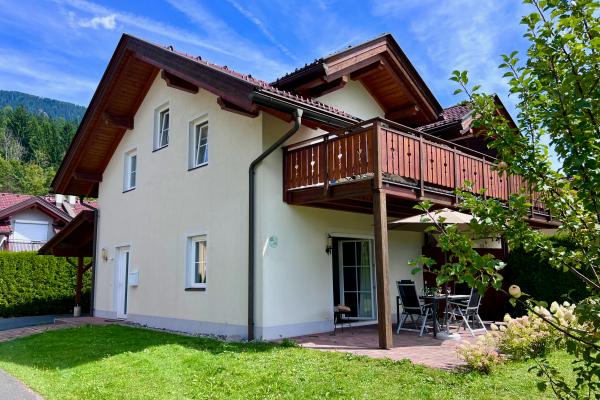 Centraal gelegen villa in Kötschach-Mauthen direct aan de piste - thumbnail 1
