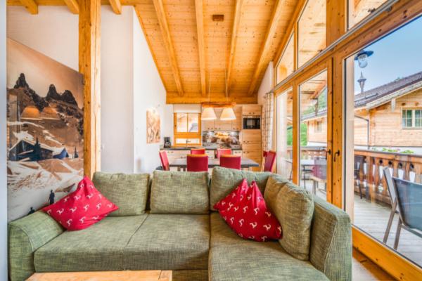 Chalet met sauna en bergzicht, 650m van de skilift in Neukirchen - thumbnail 2
