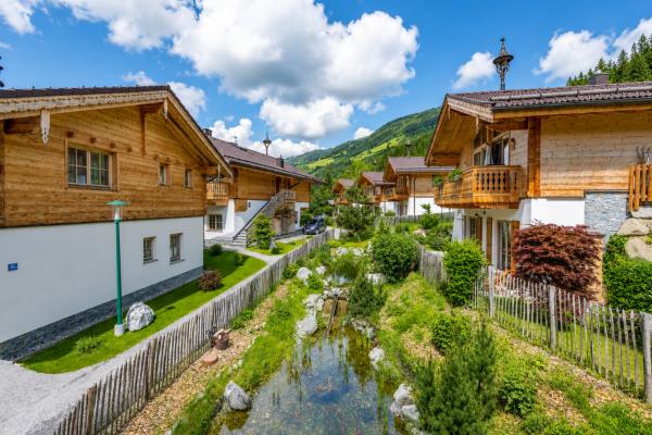 Chalet met sauna en bergzicht, 650m van de skilift in Neukirchen - thumbnail 6