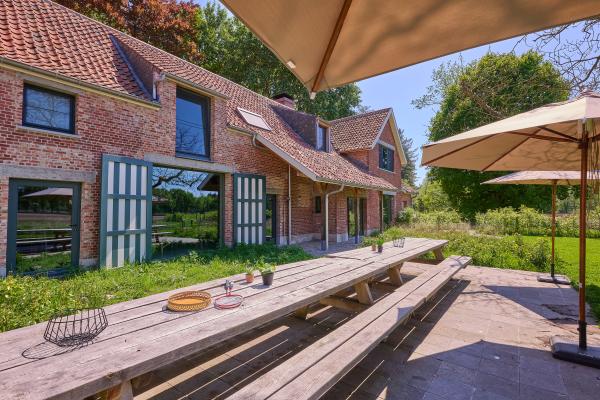 Duurzame villa voor 12 in de bossen van Schilde - thumbnail 4