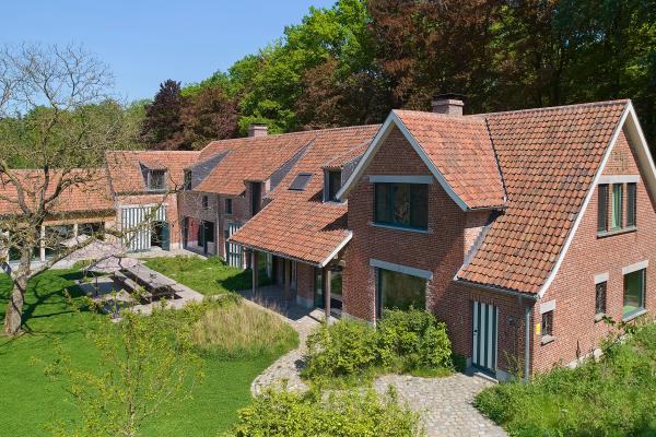 Duurzame villa voor 12 in de bossen van Schilde - thumbnail 1