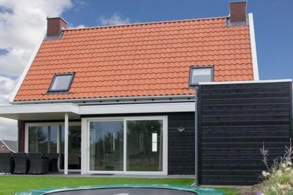 Wellness villa met privé sauna en spabad op 14m van het strand in Colijnsplaat - thumbnail 1