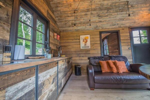 Romantisch chalet met privéspa en panoramisch uitzicht in Ferrières - thumbnail 4