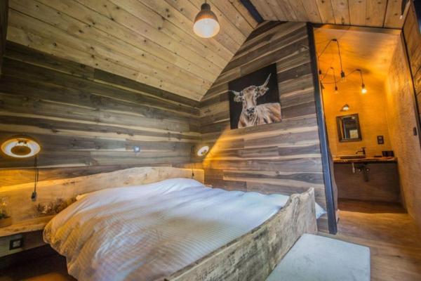 Romantisch chalet met privéspa en panoramisch uitzicht in Ferrières - thumbnail 6
