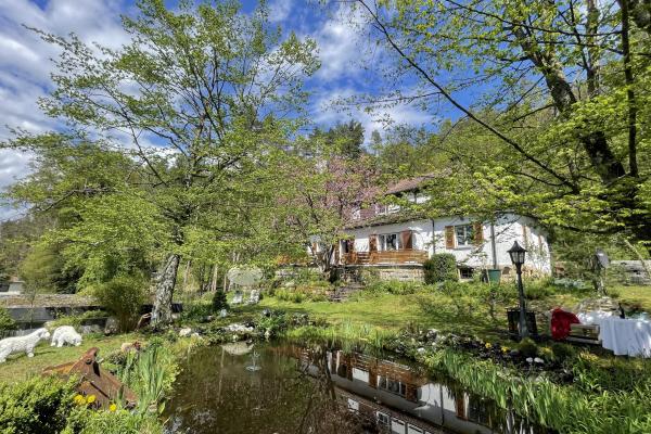 Sfeervol 2-persoons appartement in het centrum van Weißenbrunn - thumbnail 2