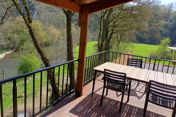 Vrijstaand chalet aan de Ourthe voor 4 personen in Tohogne - thumbnail 2