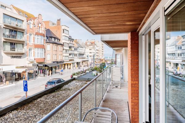 Centraal gelegen ruim appartement met zijdelings zeezicht in Koksijde - thumbnail 3