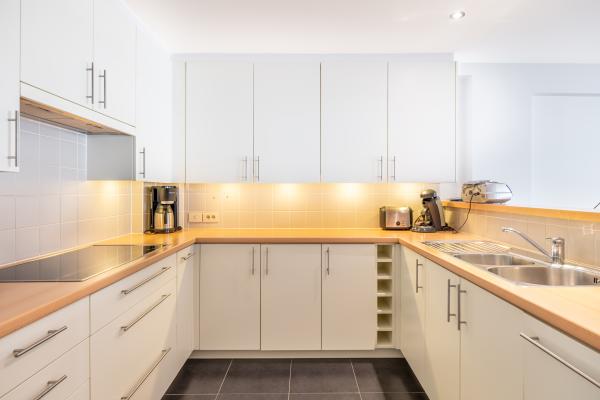 Centraal gelegen ruim appartement met zijdelings zeezicht in Koksijde - thumbnail 4