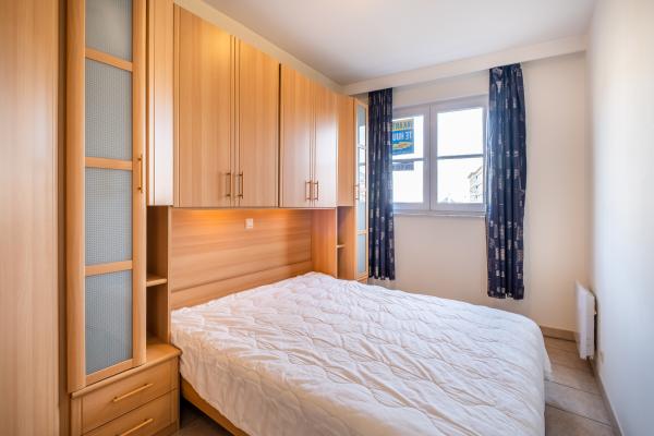 Zonnig appartement voor 6 op 150m van strand en centrum Sint-Idesbald - thumbnail 4