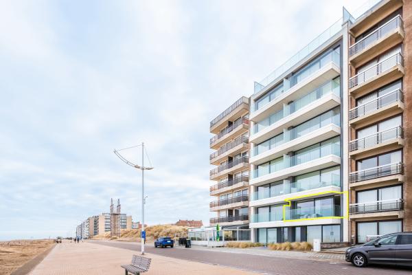 Luxe appartement op de dijk met panoramisch zeezicht in Sint-Idesbald - thumbnail 6