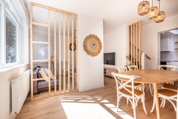Stijlvol vakantiehuis voor 7 personen op 80m van centrum en 900m van strand - thumbnail 4