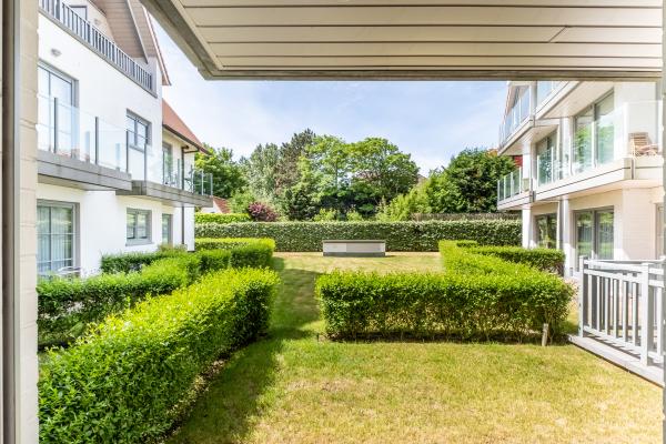 5-persoons appartement met terras in centrum Sint-Idesbald - thumbnail 2