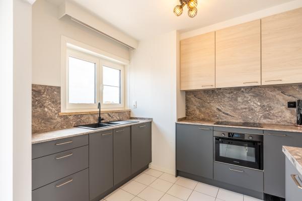 Centraal gelegen penthouse in Koksijde met dakterras en 3 slaapkamers - thumbnail 4