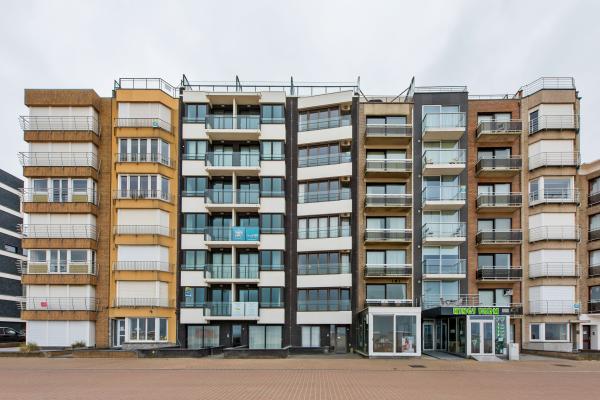 Frontaal zeezicht appartement op de Zeedijk met garage, 20m van strand - thumbnail 6