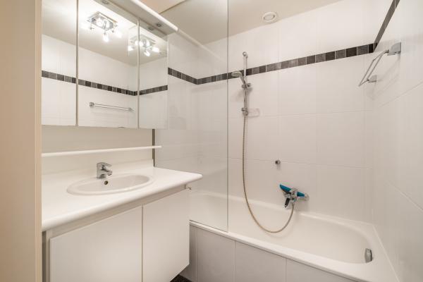 Licht appartement op de zeedijk met frontaal zeezicht voor 4 personen - thumbnail 6