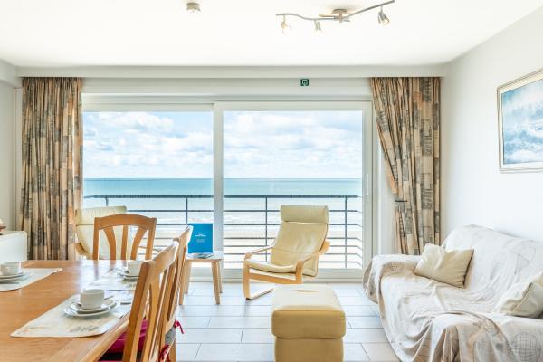 Centraal gelegen appartement met zeezicht in Koksijde - thumbnail 2