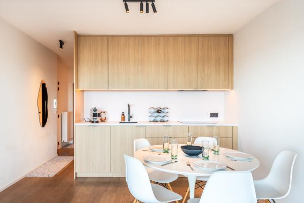 Luxe appartement met frontaal zeezicht op 10 meter van het strand in Sint-Idesbald - thumbnail 3