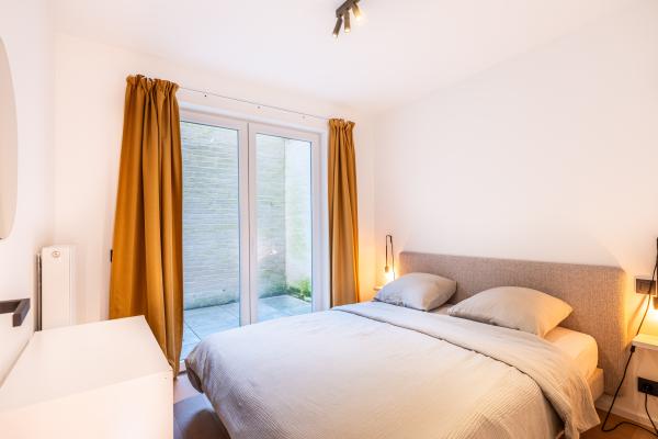 Luxe appartement met frontaal zeezicht op 10 meter van het strand in Sint-Idesbald - thumbnail 4
