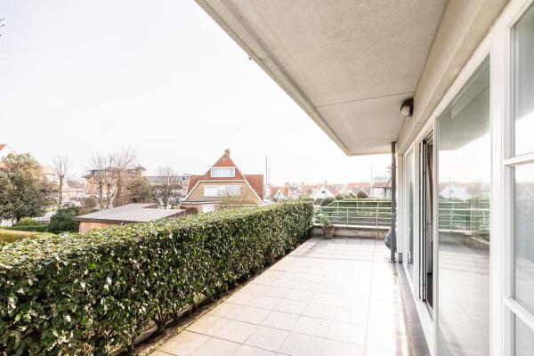 7-persoons ruim appartement in centrum Koksijde op 300m van zee - thumbnail 1