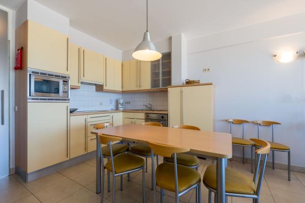 Duinzicht vijfde: Zeezichtappartement op 10 meter van het strand in Koksijde - thumbnail 6