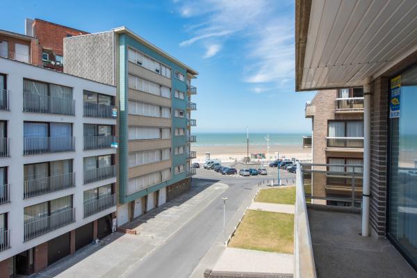 Klassiek appartement met balkon en garage op 100m van strand in Koksijde - thumbnail 3
