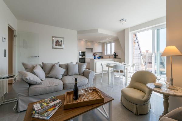 Licht appartement met zonnig terras en zeezicht in Koksijde, op 500m van het strand - thumbnail 2