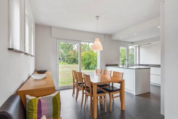 Gerenoveerde villa met zonnige tuin op 1,5 km van het strand in Koksijde - thumbnail 3