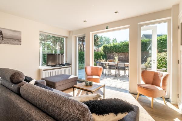 Stijlvol vakantiehuis voor 8 in Koksijde, 700m van zee met tuin & spa - thumbnail 2