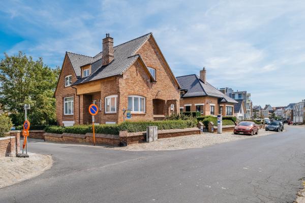 Vrijstaande villa in centrum Koksijde op 150m van zee - thumbnail 2
