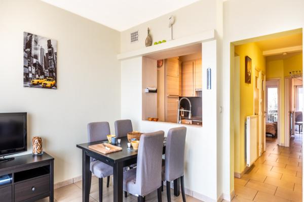 Frontaal zeezicht appartement voor 6 op de zeedijk van Koksijde - thumbnail 4