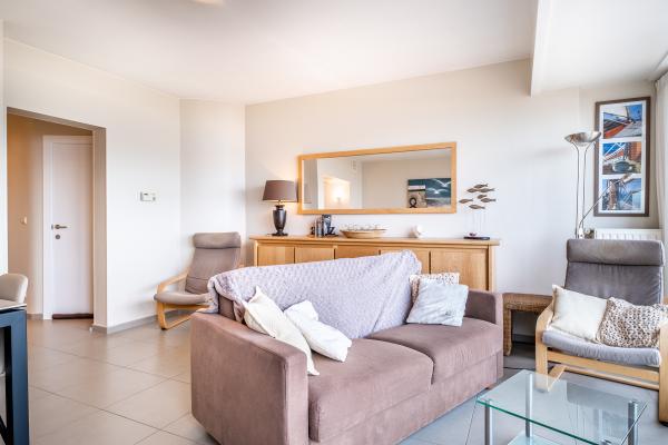 Frontaal zeezicht appartement voor 6 op de zeedijk van Koksijde - thumbnail 5