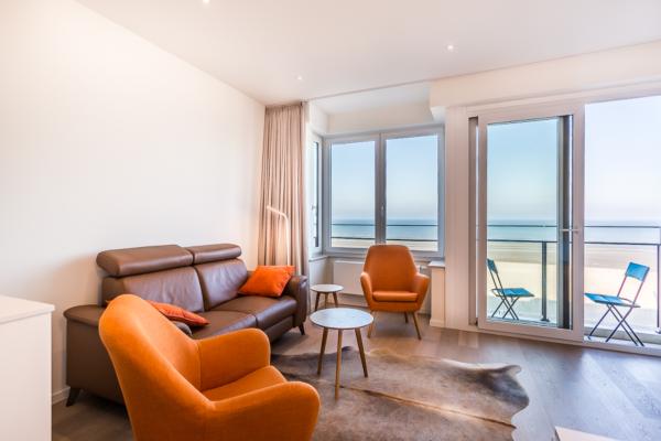 Frontaal zeezicht appartement voor 5 personen op 10 meter van het strand - thumbnail 1