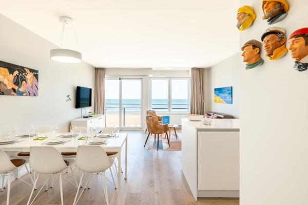 5-persoons luxe appartement met frontaal zeezicht in Koksijde - thumbnail 1