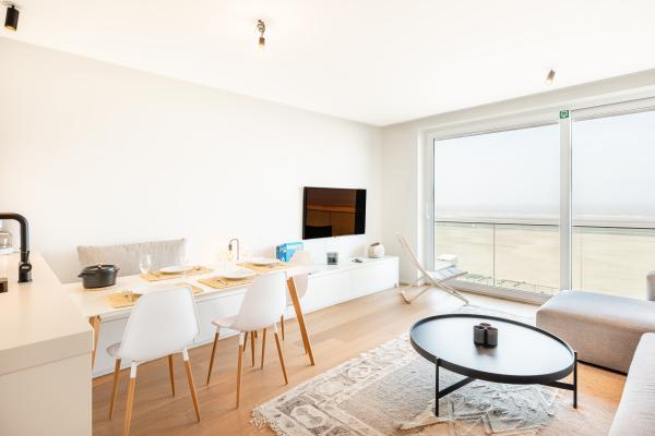 Luxe nieuwbouwappartement met frontaal zeezicht in hartje Koksijde - thumbnail 2