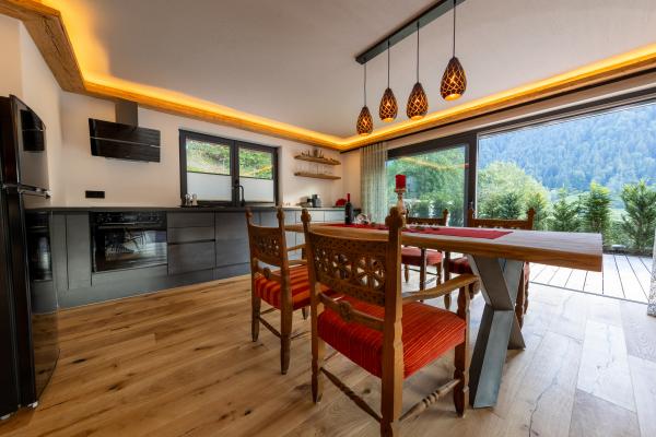 Luxe alpine appartement aan de piste in Kitzbühel met zonneterras - thumbnail 5