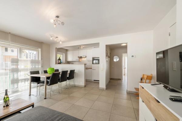 Gerenoveerd Appartement voor 6 Personen, 200m van het Strand in Nieuwpoort-Bad - thumbnail 3